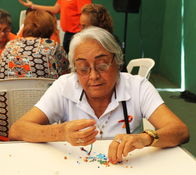 Realiza Instituto de Crédito la “Feria Naranja”, una iniciativa a favor de los derechos de las mujeres 8